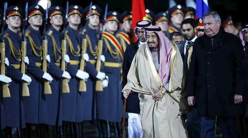 Ο βασιλιάς Σαλμάν της Σαουδικής Αραβίας επενδύει 1 δισ. δολάρια στη ρωσική ενέργεια